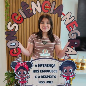Bambolê para foto consciência negra