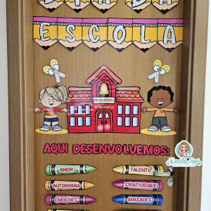 Decoração de porta: dia da escola
