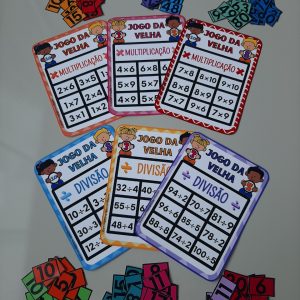 Jogo da velha: multiplicação e divisão