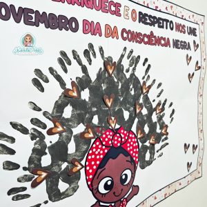 Mural das mãozinhas: consciência negra