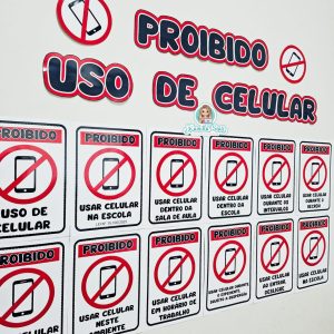 Placas proibido uso de celular nas escolas